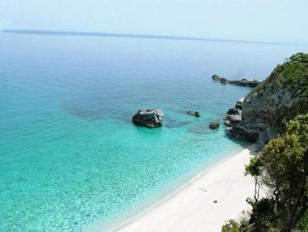 Evoikos Beach & Resort Livanátai Eksteriør bilde