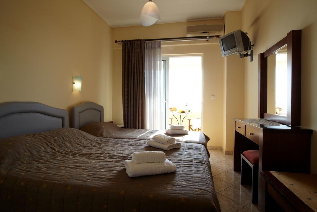 Evoikos Beach & Resort Livanátai Eksteriør bilde