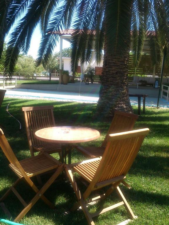 Evoikos Beach & Resort Livanátai Eksteriør bilde