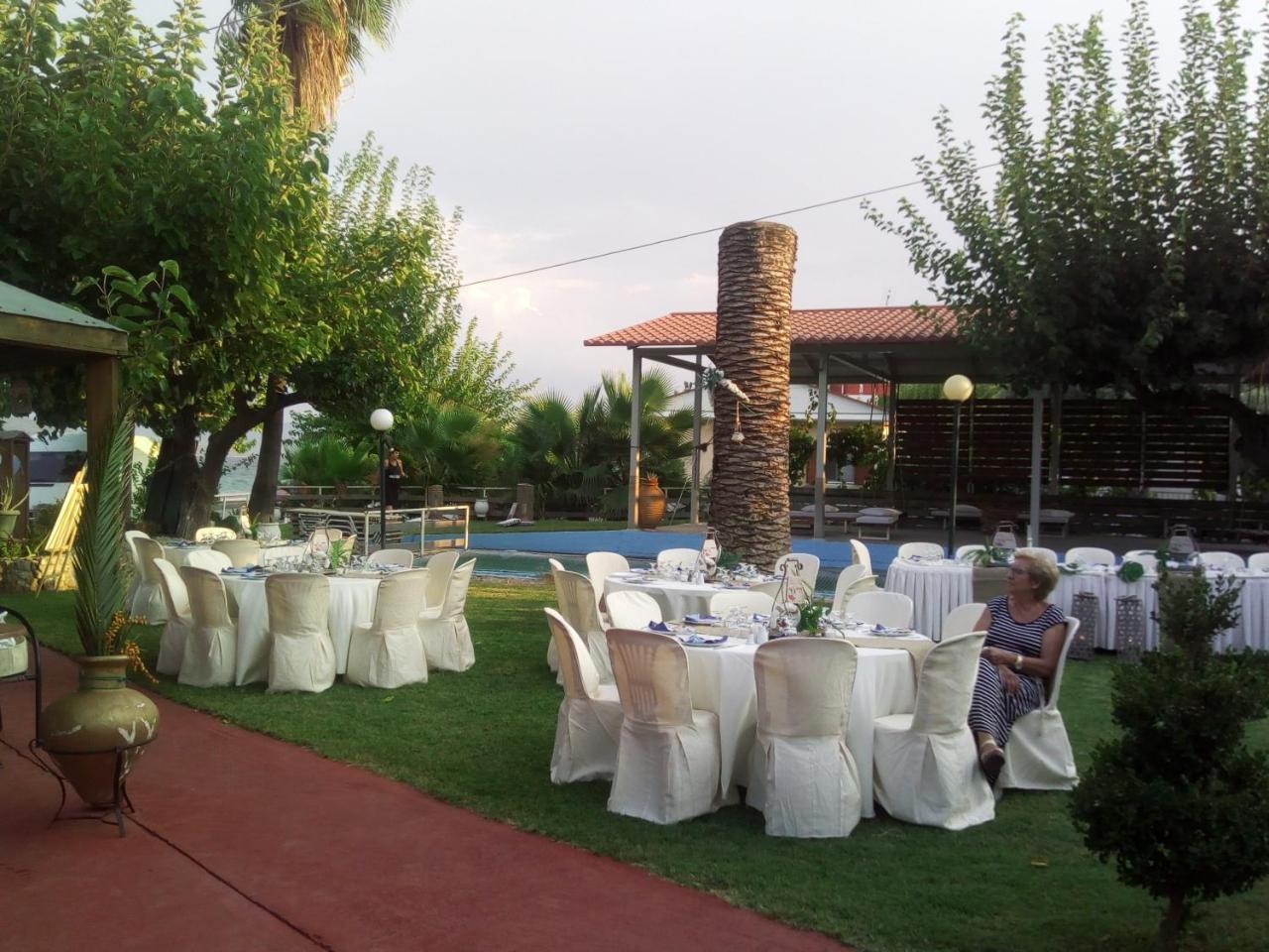 Evoikos Beach & Resort Livanátai Eksteriør bilde